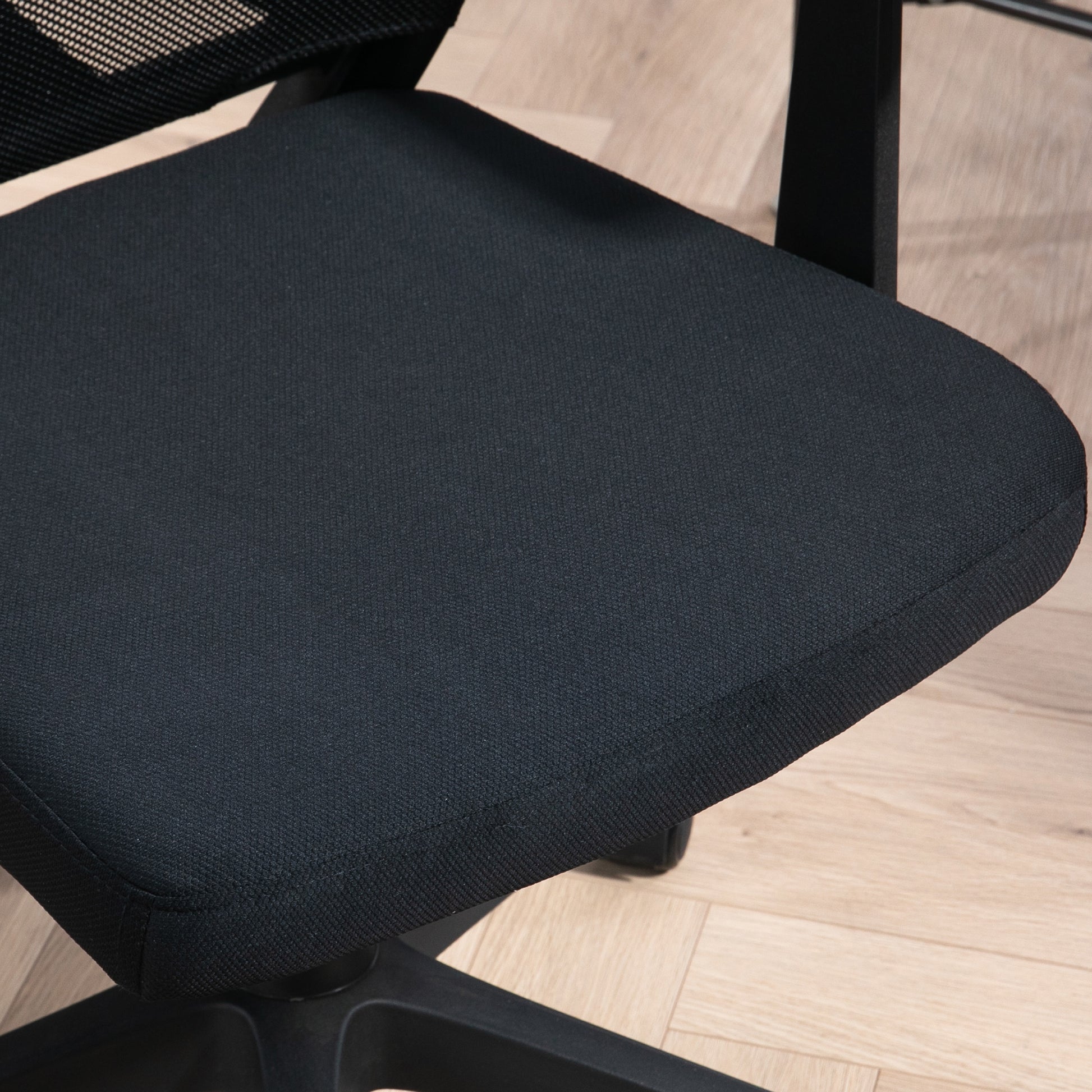 Ergonomic Office Chair, Height Adjustable Mesh Chair, Desk Chair with Swivel Wheels for Home Office, Black | HOMCOM-7