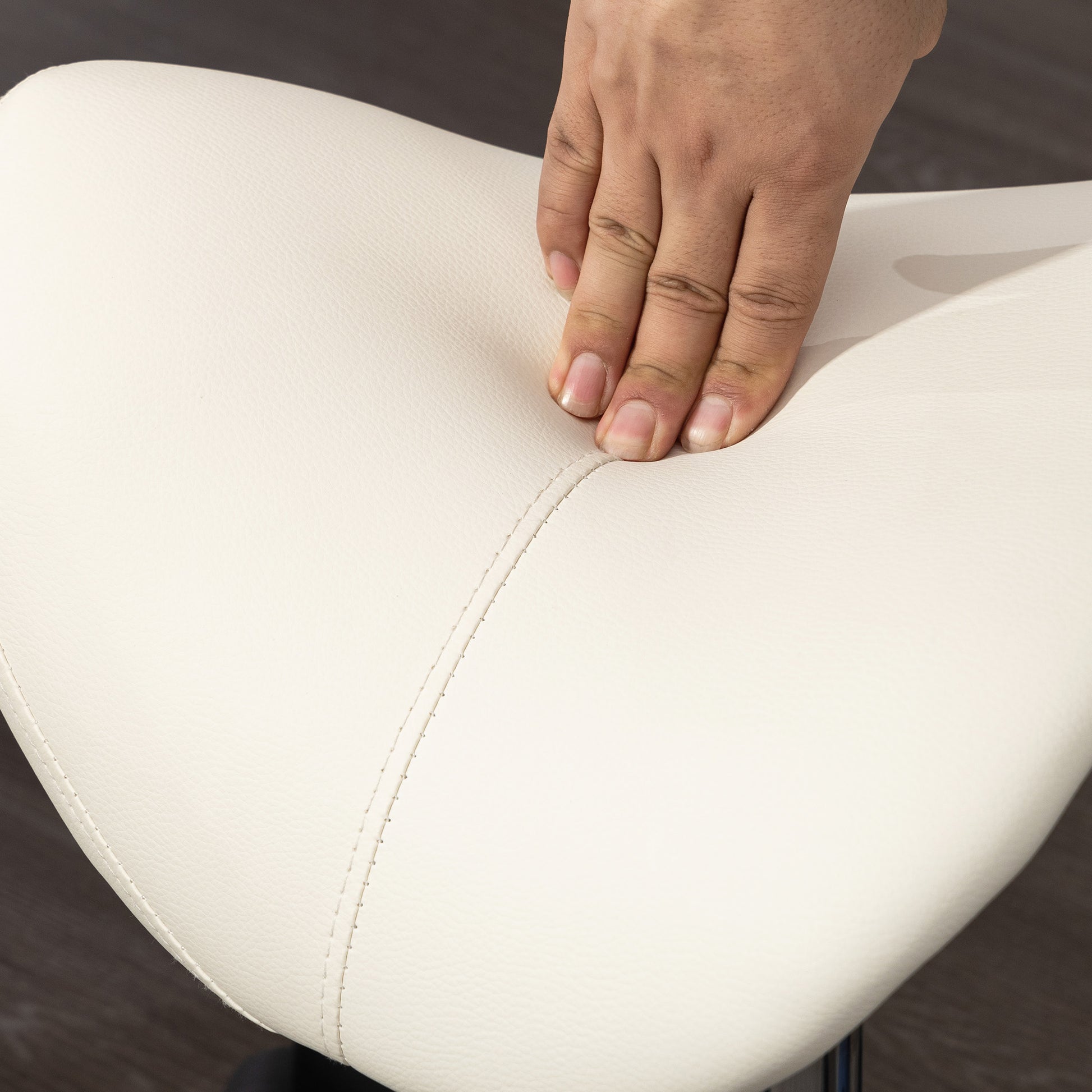 Saddle Stool, PU Leather Adjustable Rolling Salon Chair with Steel Frame for Massage, Spa, Beauty and Tattoo, White | HOMCOM-7